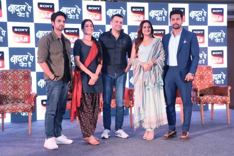 बानी जीवन की चुनौतियों को दूर करते हुए आसमान की ऊंचाइयां छूने के सफर पर निकली