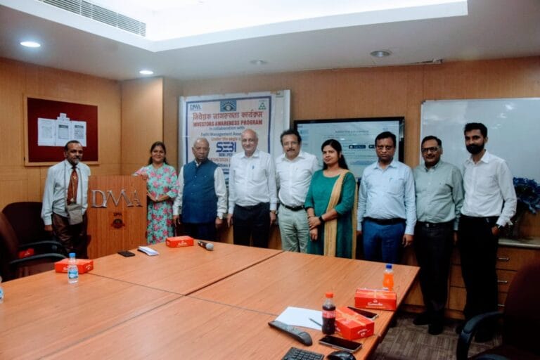 सिटीजन अवेयरनेस ग्रुप ने निवेशकों को म्यूचुअल फंड और शेयर बाजार के बारे में जागरूक किया