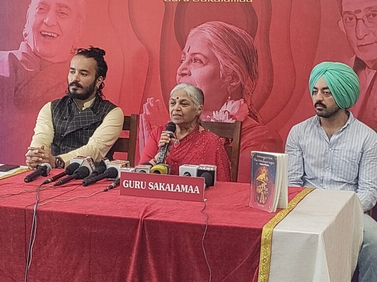 प्रसिद्ध आध्यात्मिक गुरु सकलअमा द्वारा लिखित पुस्तक ‘मैसेजस फ्रॉम हिमालयन सेजेसः टाइमली एंड टाइमलेस’ पर हुई चर्चा