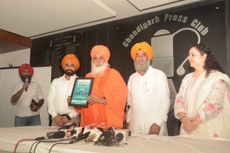 लंगर-भंडारे लगाने वाले तो बहुत हैं, परंतु जरूरत मुफ्त स्वास्थ्य सेवा करने वालों की ज्यादा है : संत बलबीर सीचेवाल