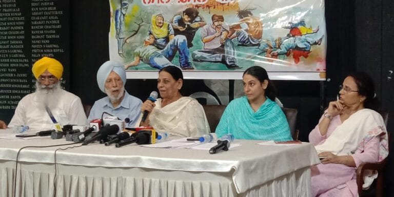 पंचायत चुनाव: बुजुर्गों की अपील, युवाओं और महिलाओं को नेतृत्व में लाएं