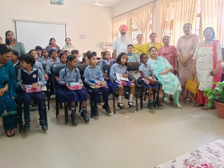 भारत विकास परिषद पूर्वी 1 और द लास्ट बेंचर्स ने चिल्ड्रन विथ स्पेशल नीड्स के साथ मनाया रक्षाबंधन