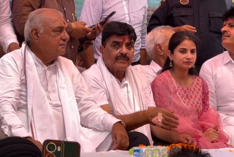 मंडियों में एमएसपी से 500 रुपये सस्ती बिक रही धान,किसान परेशान:हुड्डा