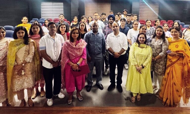 छात्रों को सशक्त बनाने के लिए एसडी कॉलेज में ग्रुप डिस्कशन सैशन आयोजित
