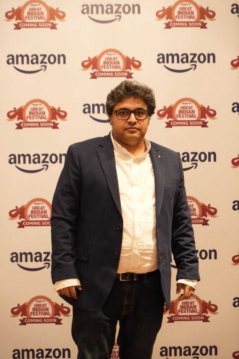 अमेजन .इन ने की चंडीगढ़ के सेक्‍टर 17 मार्केट में अमेजन फेस्टिव बॉक्‍स की स्‍थापना