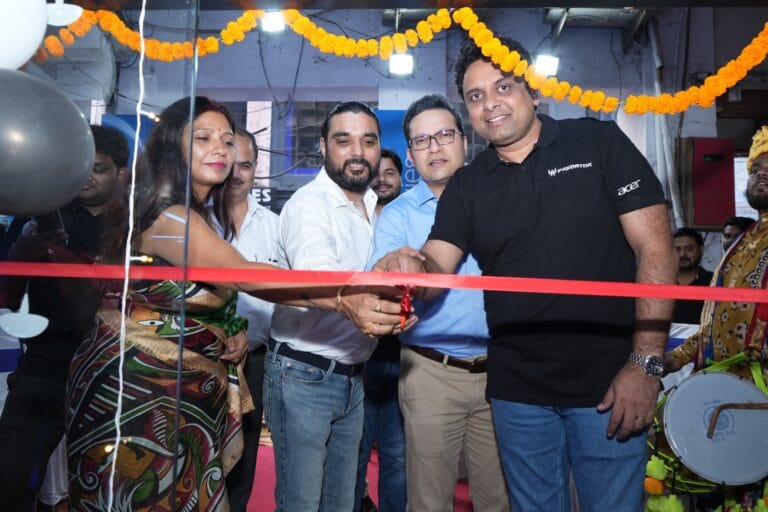 एसर ने लखनऊ की नाज़ा मार्किट में खोला नया एक्सक्लूसिव स्टोर