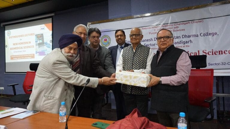 बायोमेडिकल साइंसेज में नए क्षितिज विषय पर एसडी कॉलेज में आयोजित हुआ एक दिवसीय सिंपोजियम