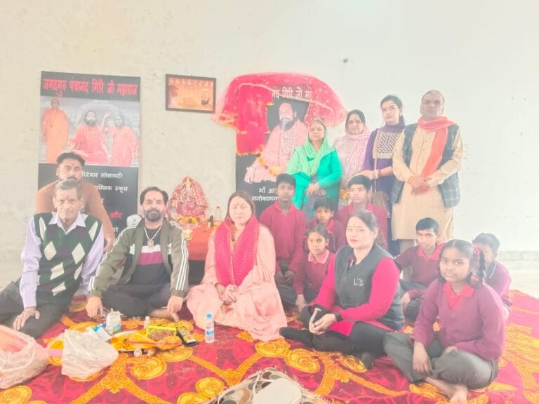 हवन कर जगद्गुरु पंचानंद गिरि महाराज को दी श्रद्धांजलि