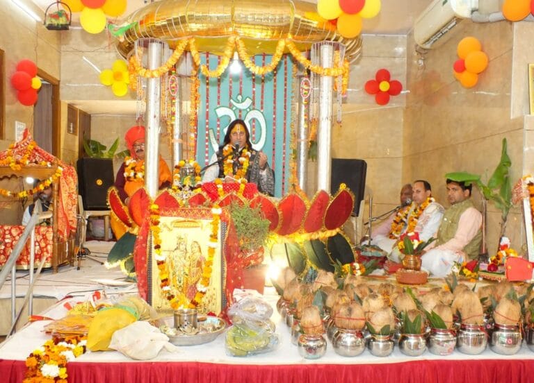 कथा व्यास आचार्य हरिजी महाराज ने श्रीमद्भागवत कथा में भक्तों को दी भगवान की निर्मल भक्ति की महिमा की शिक्षा