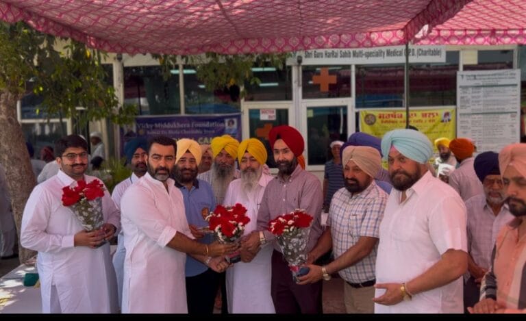 बैसाखी पर विक्की मिड्डूखेड़ा फाउंडेशन और सरबत दा भला चैरिटेबल ट्रस्ट द्वारा निःशुल्क चिकित्सा शिविर आयोजित