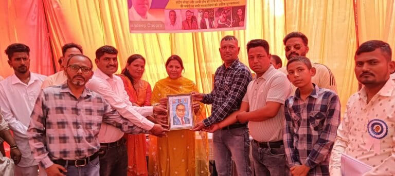 बाबासाहेब डॉ. भीमराव अंबेडकर को नमन कर लगाया लंगर