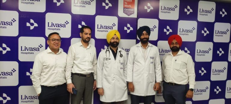 लिवासा हॉस्पिटल ने पेश की पंजाब की पहली एआई और वीआर-सक्षम घुटना सर्जरी