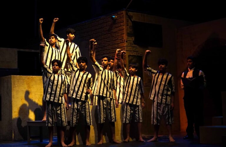 विवेक हाई स्कूल, मोहाली के छात्र-छात्राओं ने किया नाटक ‘इंकलाब’ का मंचन