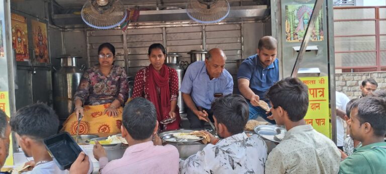 अन्न भंडारा आयोजित कर किया वर्षा ऋतु का स्वागत