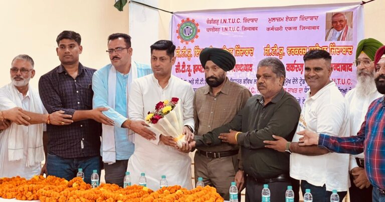 सीटीयू वर्कर्स यूनियन के सैकड़ों साथियों ने थामा इंटक का हाथ : नसीब जाखड़