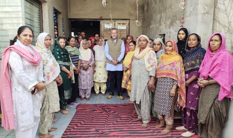 महिलाओं को आत्मनिर्भर व आर्थिक रूप से मजबूत बनाएंगे:अरविंद