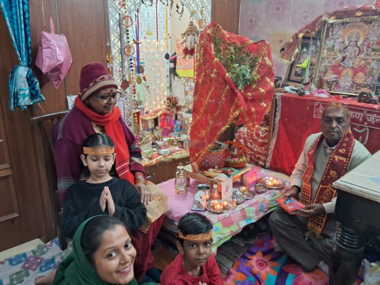 खरड़ में श्रद्धा-विश्वास से किया तुलसी पूजन