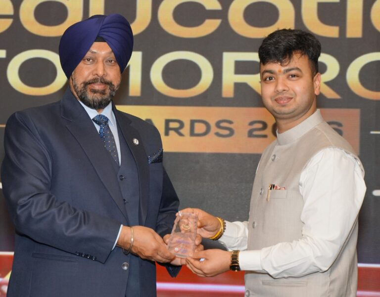 डॉल्फिन पीजी कॉलेज, चंडीगढ़ को मिला ‘नॉर्थ इंडिया का मोस्ट प्रॉमिसिंग एलाइड हेल्थकेयर कॉलेज’ अवॉर्ड