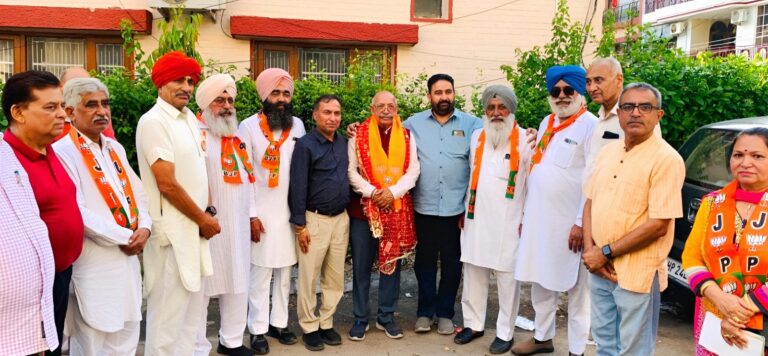 वार्ड नंबर-3 में भाजपा का प्रचार अभियान तेज, शक्ति रानी शर्मा और घनश्याम दास अरोड़ा ने भरी जीत की हुंकार