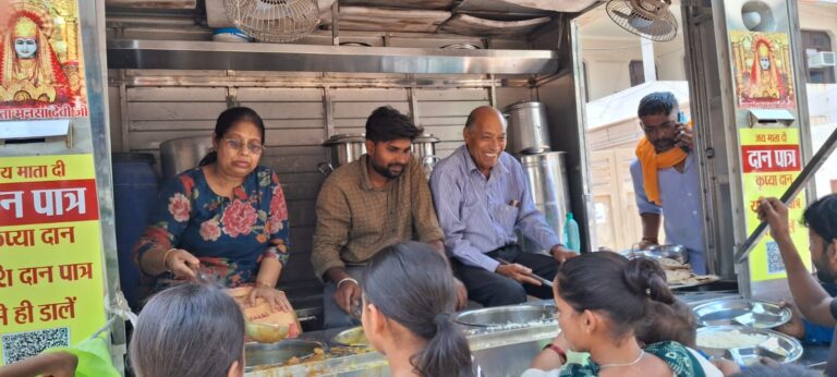 नारद जयंती पर अन्न भंडारे का विशेष महत्व, पुरुषोत्तम दास रूंगटा चैरिटेबल ट्रस्ट ने आयोजित किया 214वां अन्न भंडारा